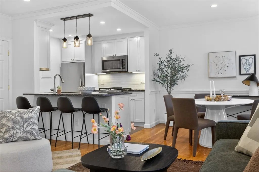 17 Bowdoin St #3ab, Boston