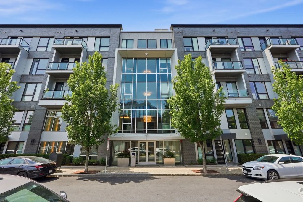 45 W 3rd St #401, Boston