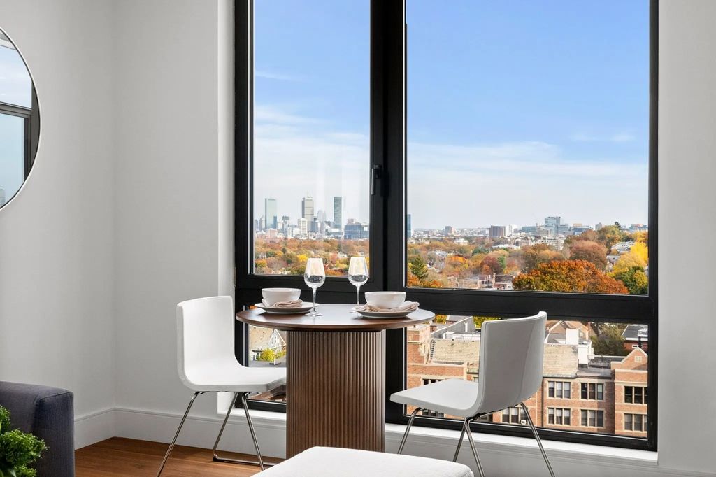 1515 Commonwealth Ave #608, Boston
