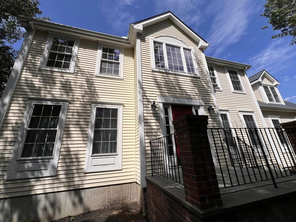 115 Cathedral Drive, Attleboro