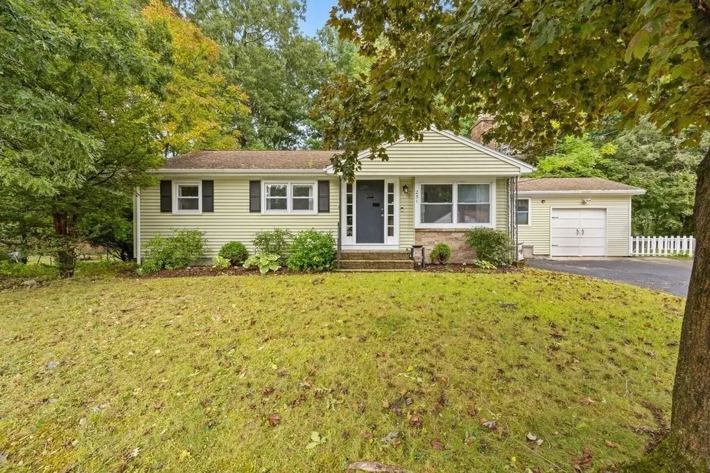 251 Pearl Street Ext., Attleboro