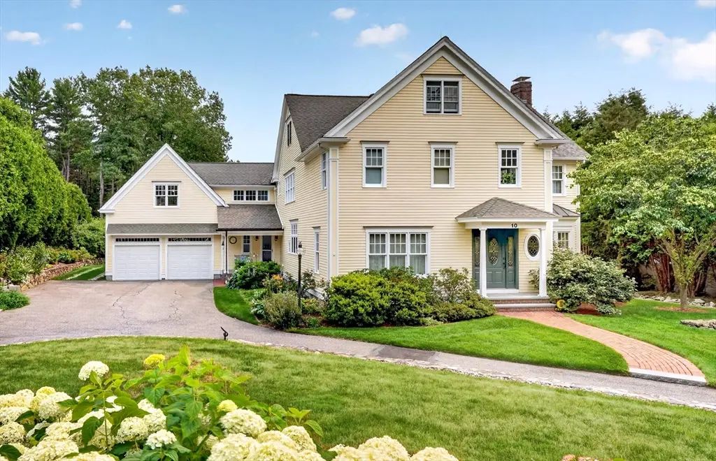 10 Rock Meadow Rd, Westwood