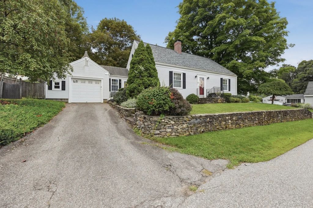 3 Arnold Road, Leominster