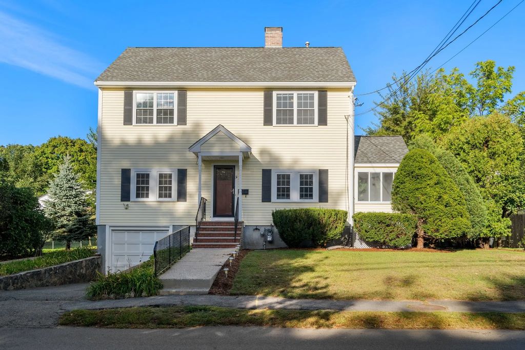 31 Rockmont Road, Arlington