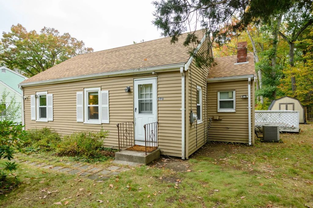 396 Willow St, Stoughton