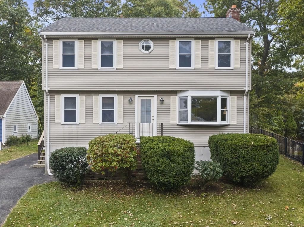 16 Beverly St, Quincy
