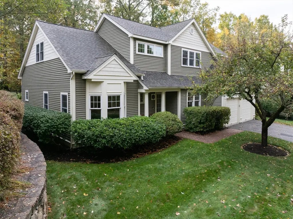 22 Mcneil Cir #22, Hopkinton