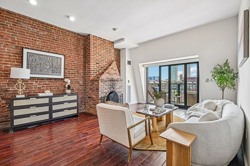 28-32 Atlantic Ave #628, Boston