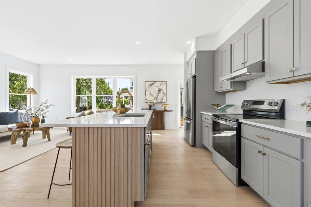30 Emerald Road #30, Nahant