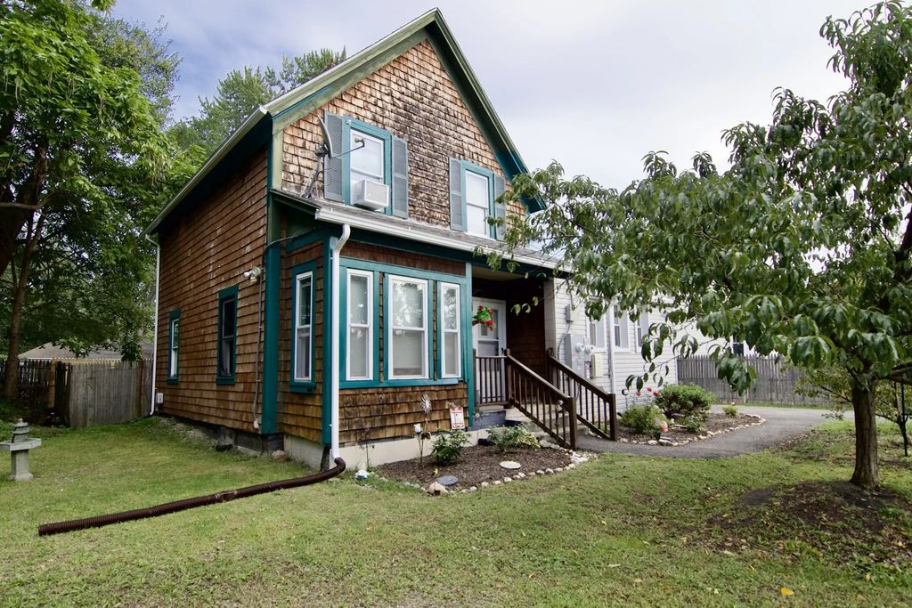 35 Thayer Ave, Springfield