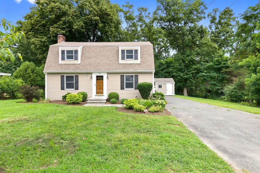 135 Linebrook Rd, Ipswich
