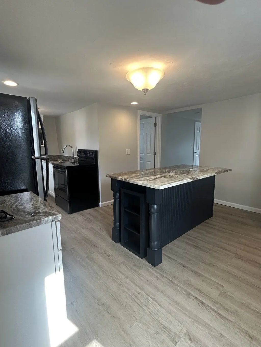 30 Wilbur St #2, Taunton