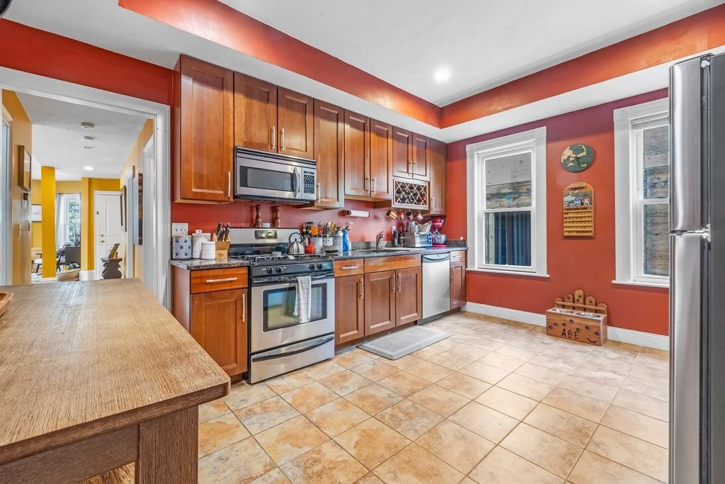 71 Romsey St #2, Boston