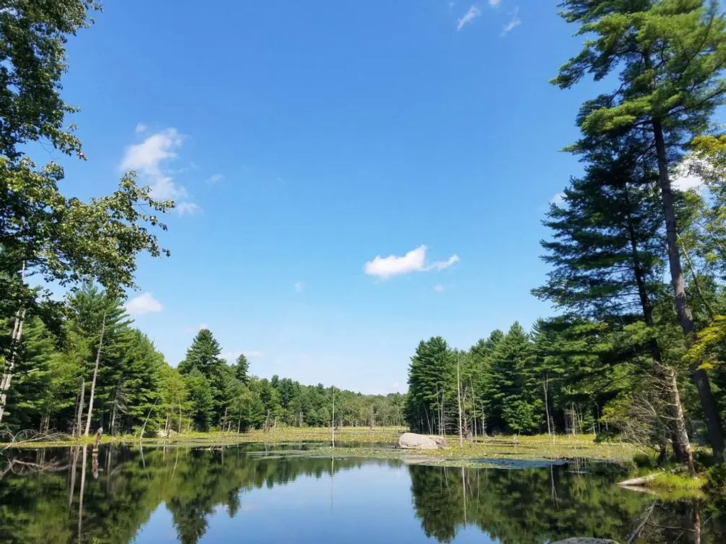 266 Holland Rd, Sturbridge