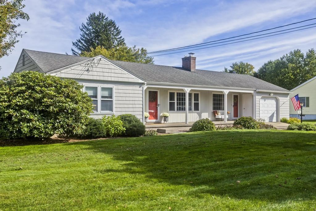 333 Kibbe Rd, East Longmeadow