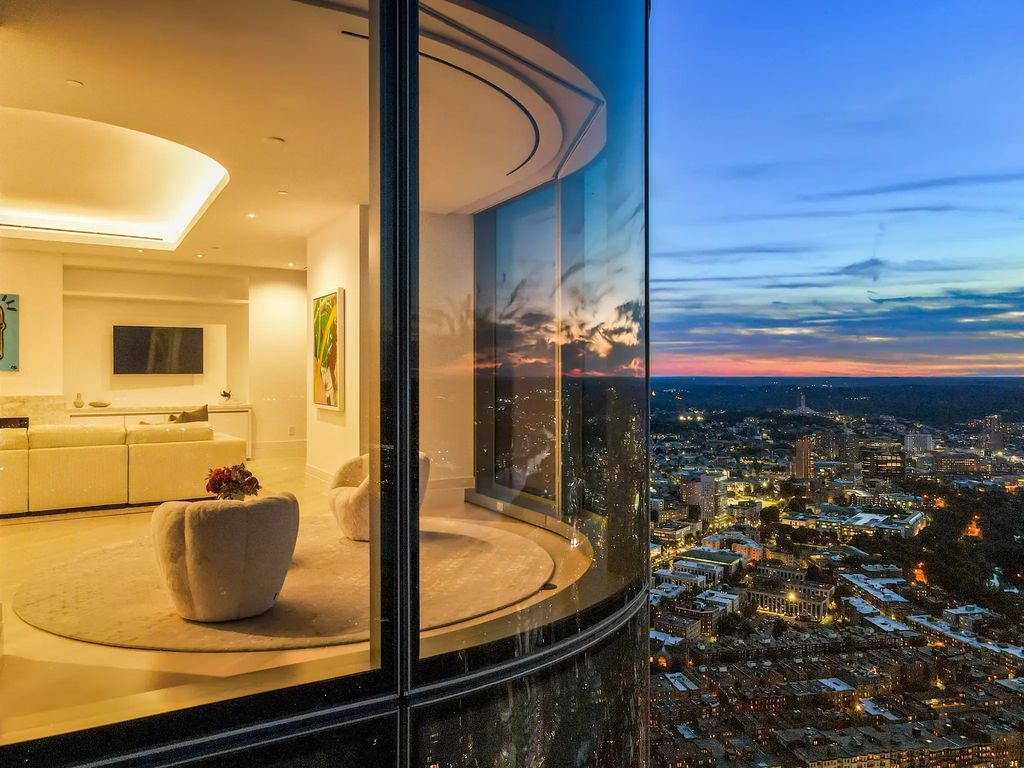1 Dalton St #5801, Boston