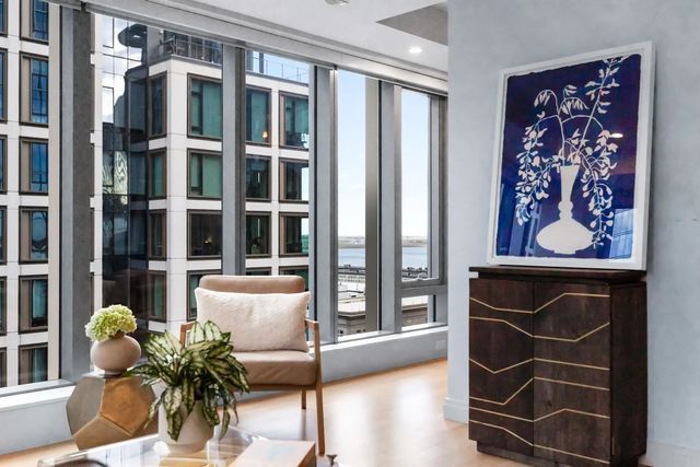 135 Seaport Blvd #1503, Boston