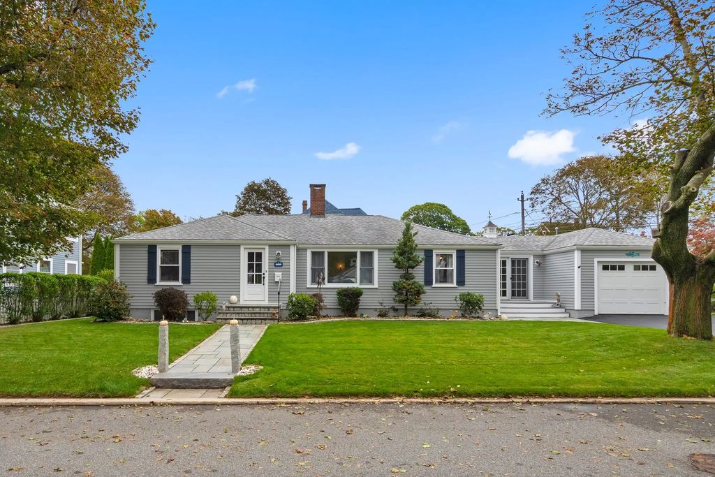 2 Smith Rd, Rockport