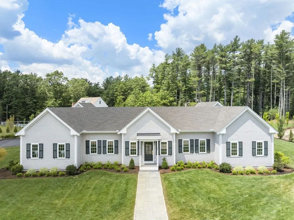 28 Teakettle Ln, Duxbury