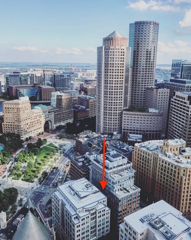 80 Broad St Parking #ps58, Boston