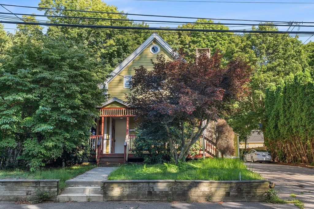 56 Park St, Hudson