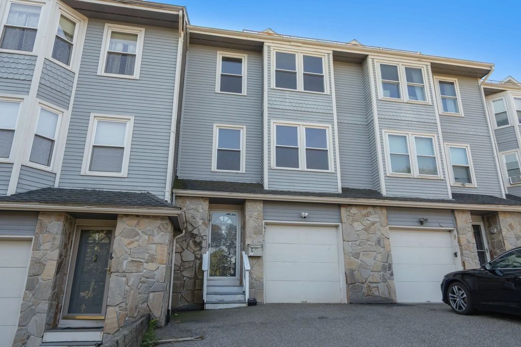 48 Newton St #48, Boston