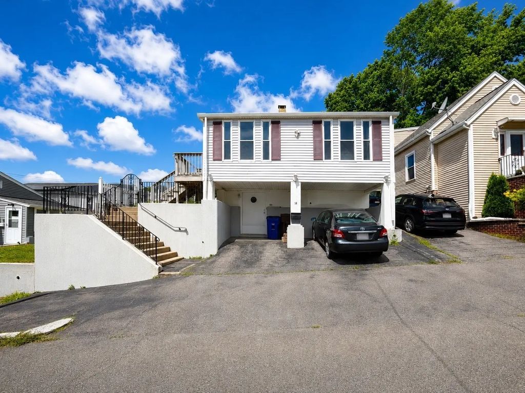 14 Newbury St, Revere