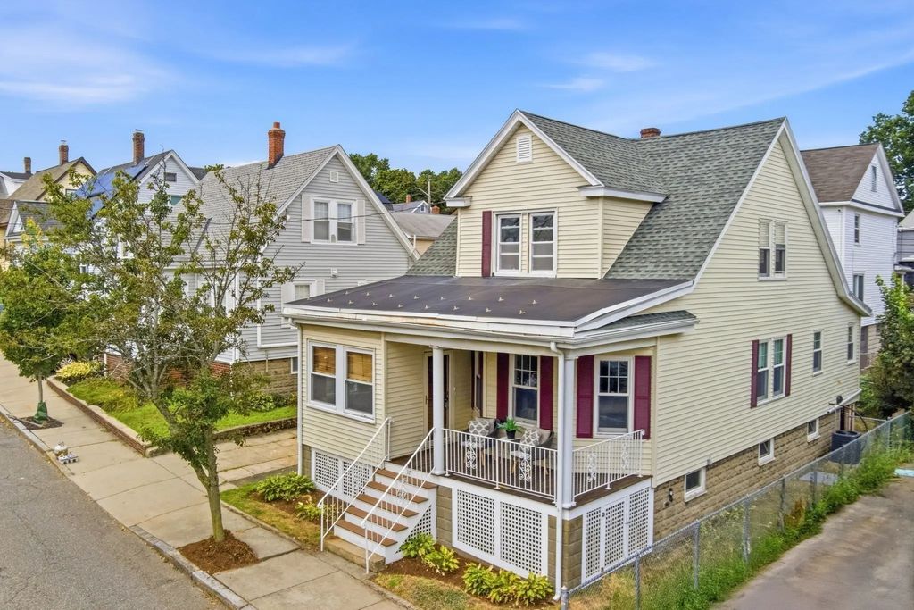 37 Bettinson, Everett
