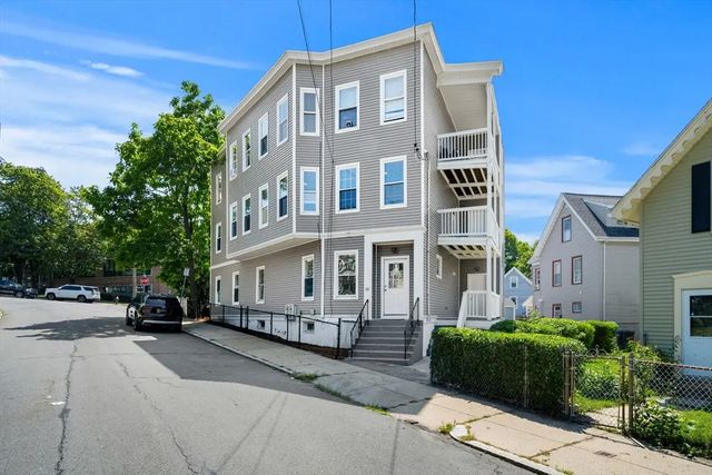 35 Pond St, Boston