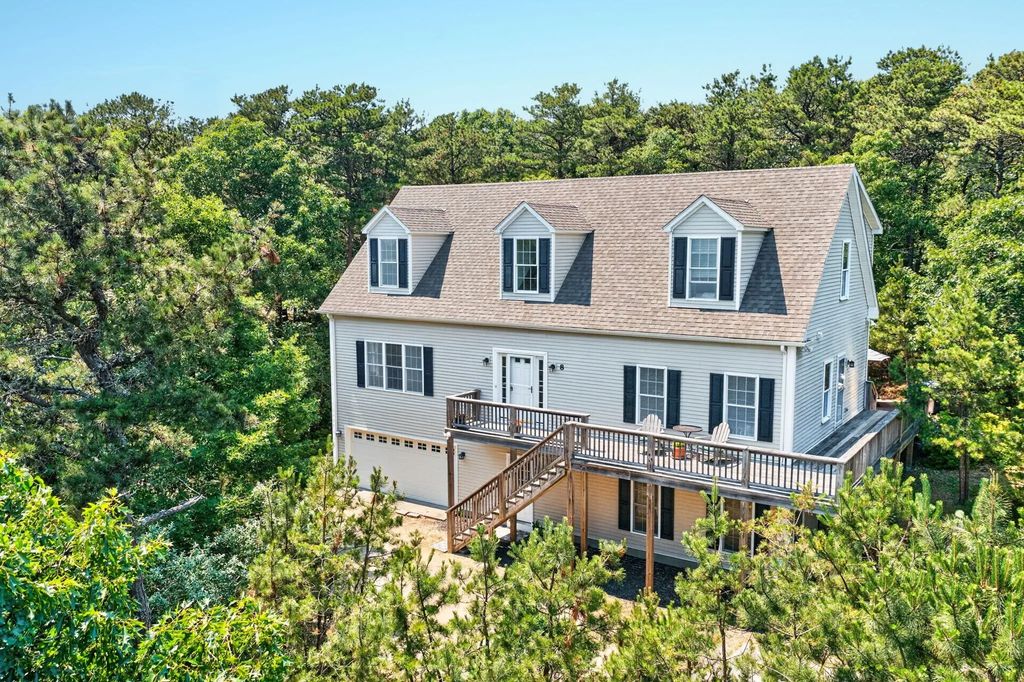 8 Leeward Passage, Truro