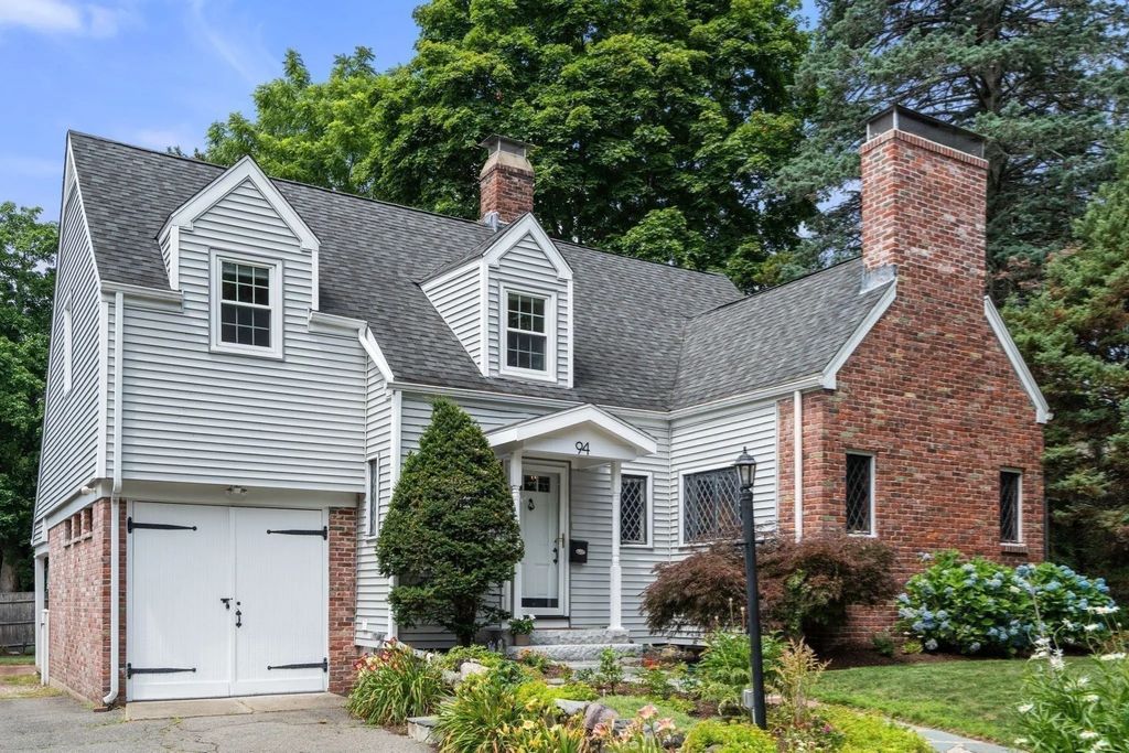 94 Grove Street, Medford