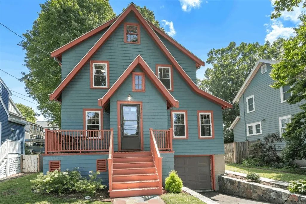 260 Hillside Avenue, Arlington
