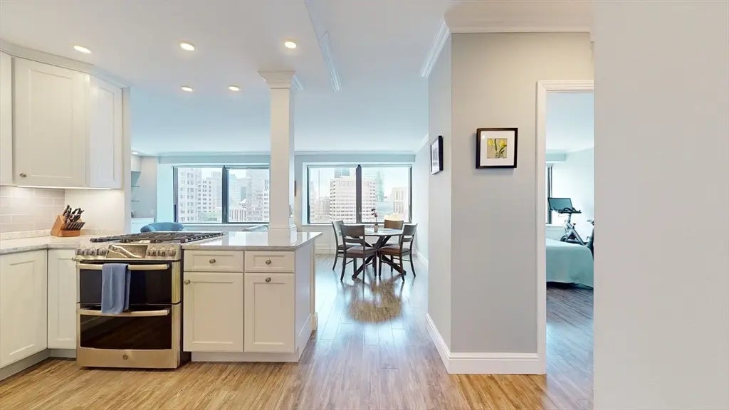 65 E India Row #24h, Boston