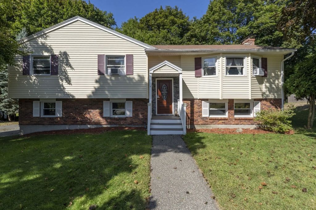 2 Yale St, Peabody