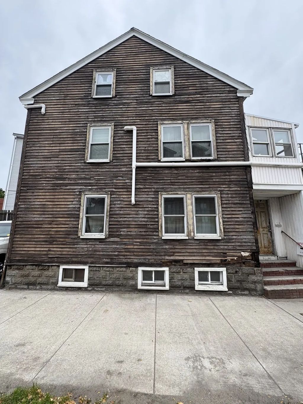192 Monsignor Obrien Hwy, Cambridge