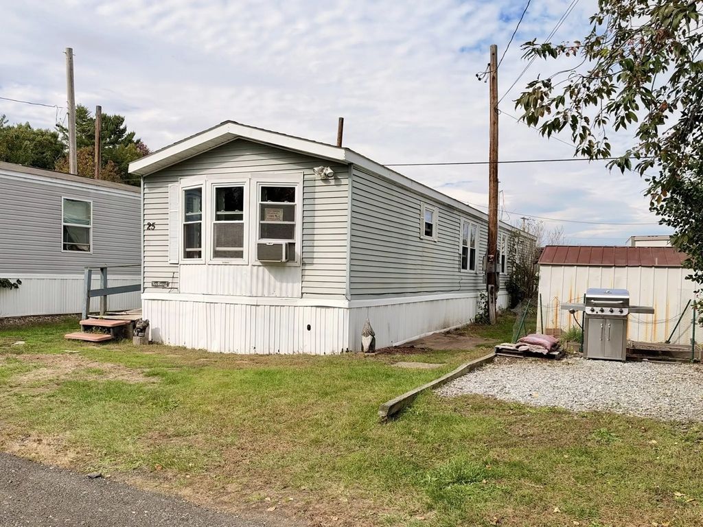 868 Southampton Rd #25, Westfield