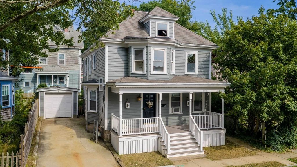 126 Ash St, New Bedford