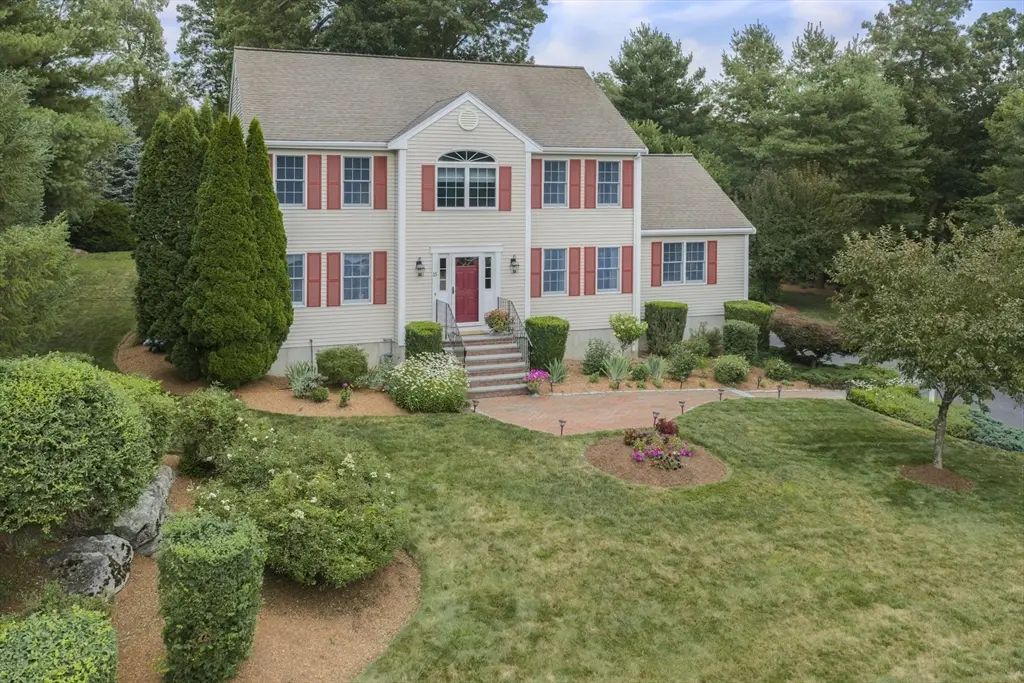 15 Little Tree Rd, Medway