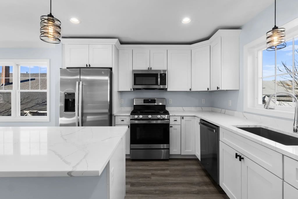 206 Durfee St. #3b, Fall River