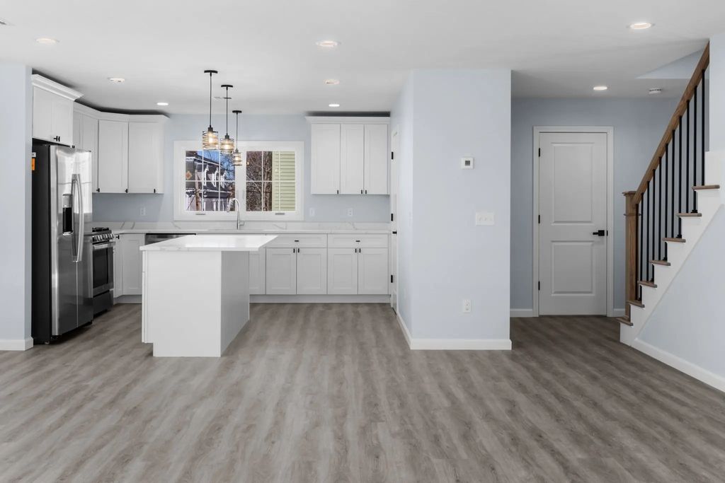 206 Durfee St. #2b, Fall River
