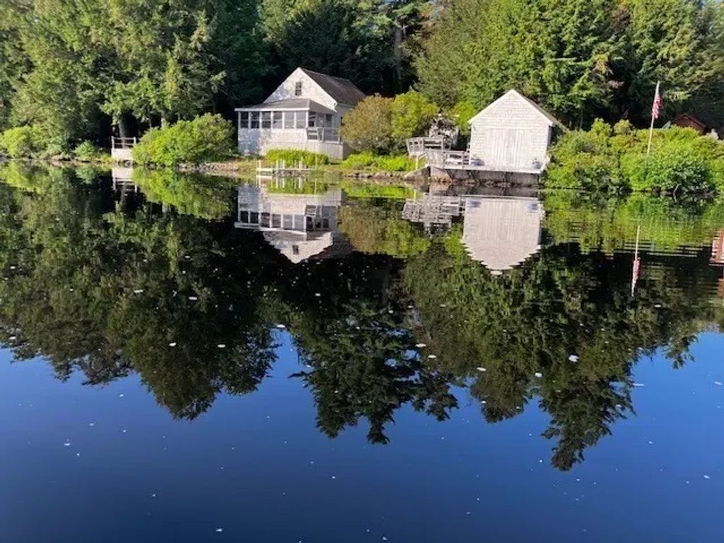 18 Big Pond, Otis