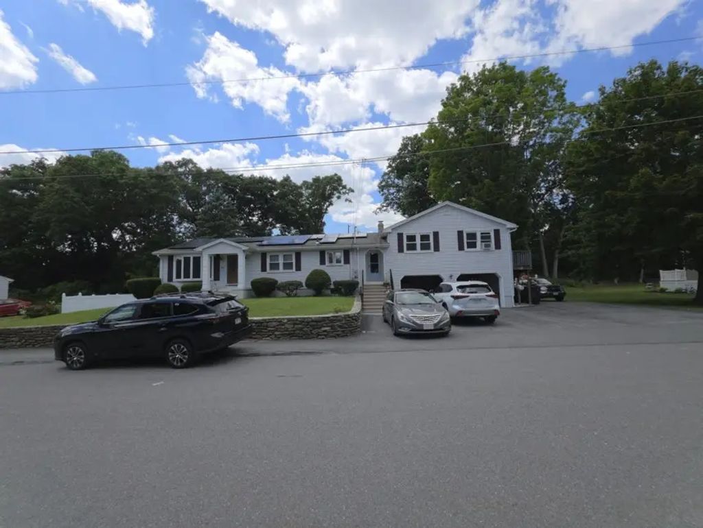 8 Rochelle St, Auburn