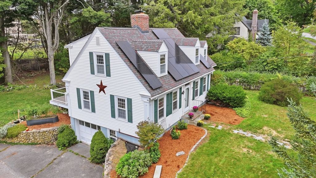 153 Lawrence St, Gardner