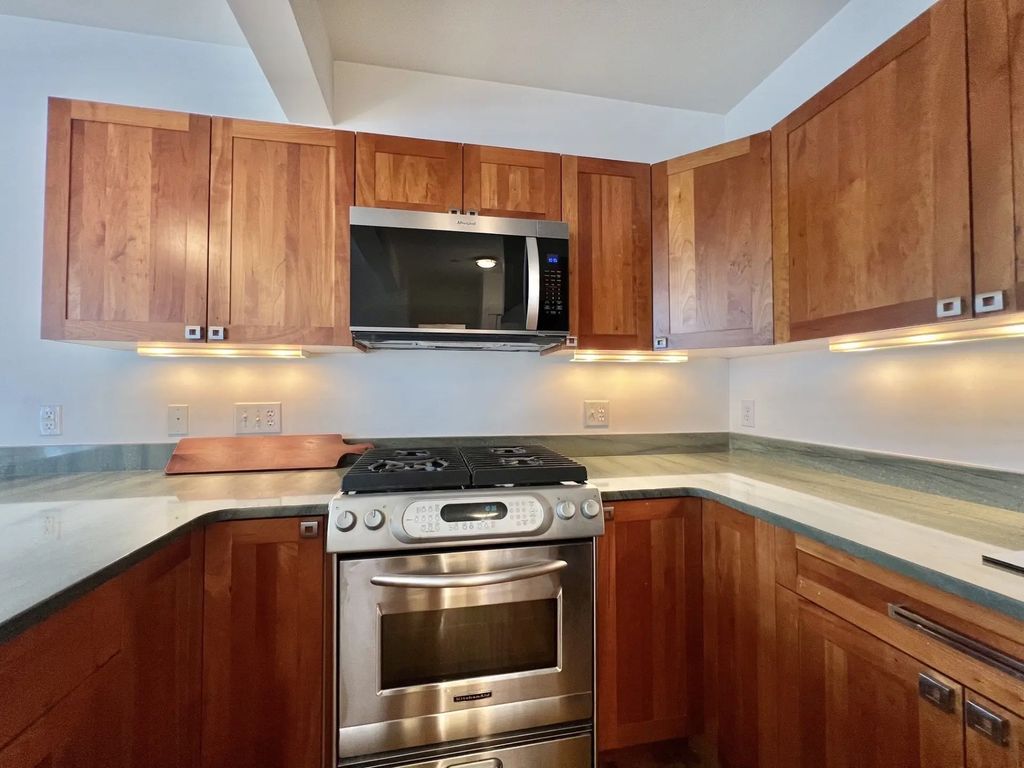 432 Norfolk Street #4-c, Somerville