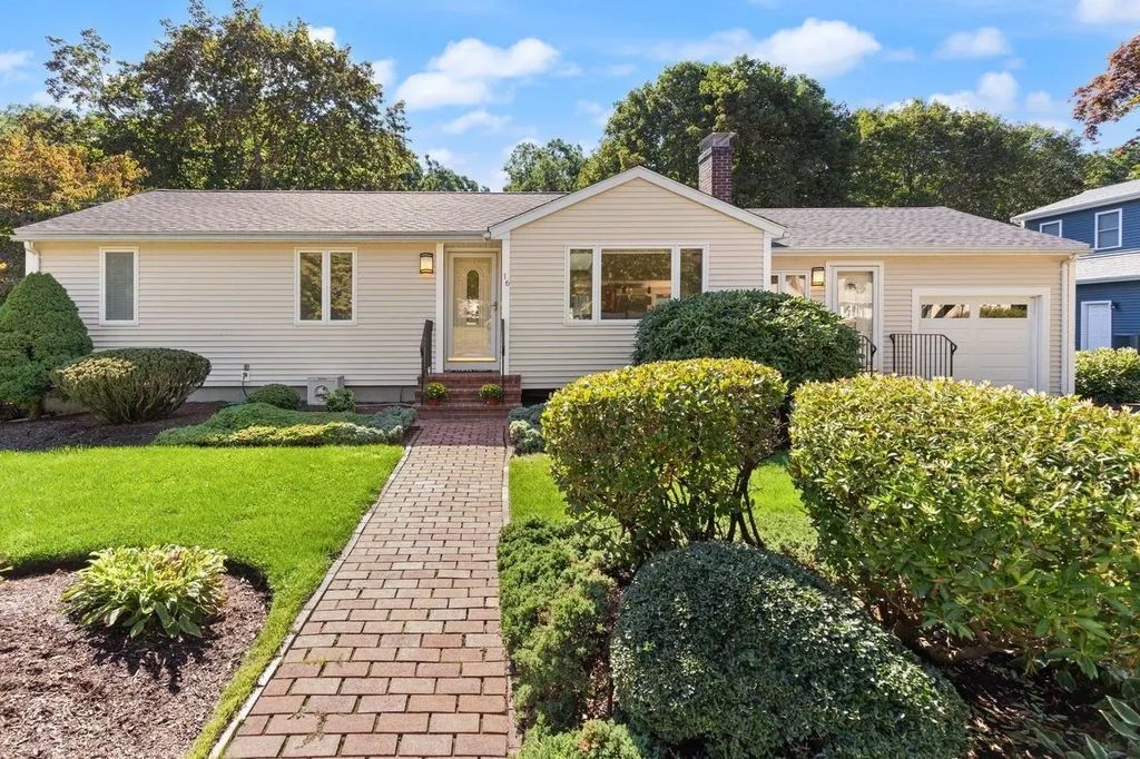 16 Leonard Rd, Sharon