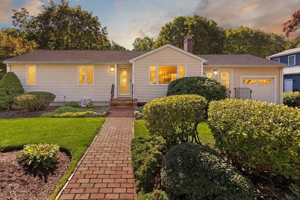 16 Leonard Rd, Sharon