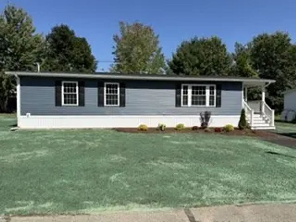 14 Amber Way, Raynham