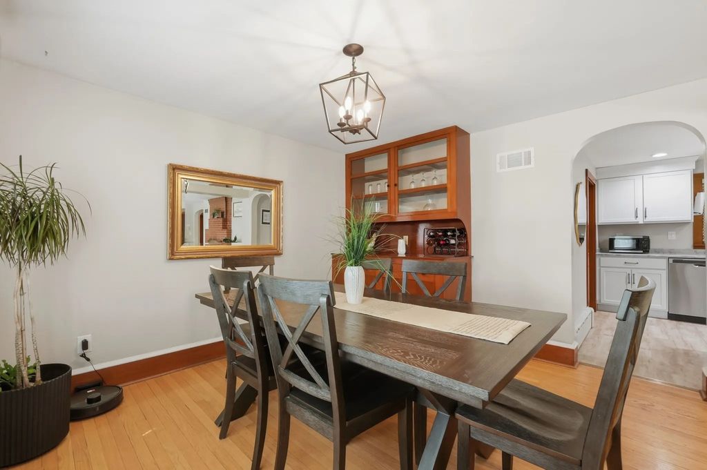 663 Orchard St, Raynham
