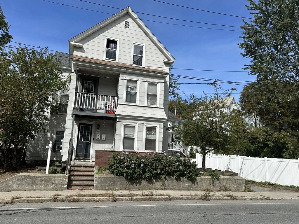 60 Lunenburg St, Fitchburg