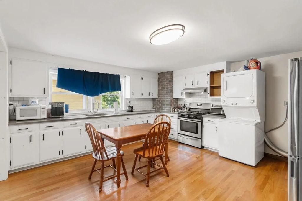 57 Newbury St. #2, Somerville